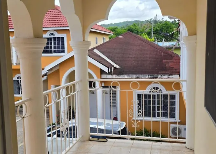 Wizzy White River Ocho Rios